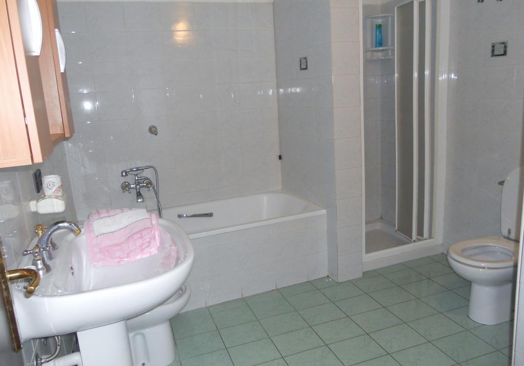 St. George Apartment Lovere Extérieur photo